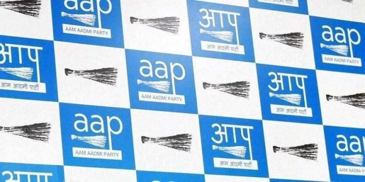 दिल्ली: आप पार्षद ने दिल्ली भाजपा नेताओं को कानूनी नोटिस जारी किया