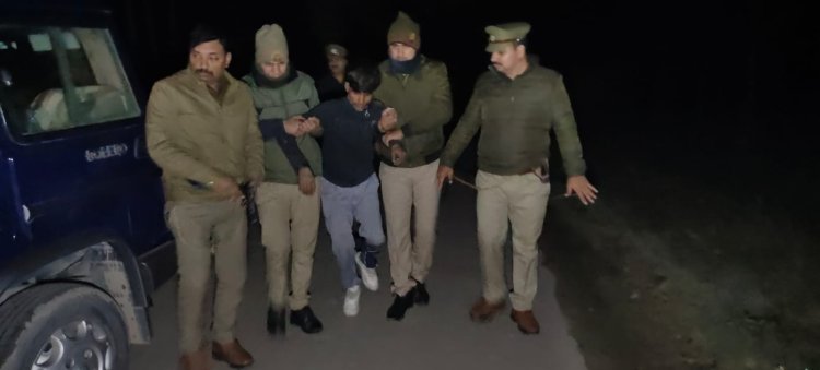 यूपी पुलिस का ऑपरेशन लंगड़ा 25 हज़ार का इनामी शातिर को एनकाउंटर में किया गिरफ्तार*