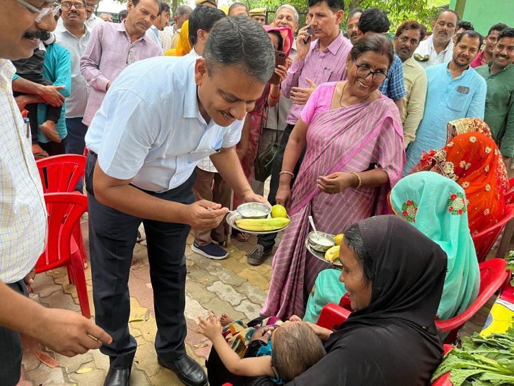 जिलाधिकारी की अध्यक्षता में सांसद आदर्श ग्राम पूरे में चौपाल का हुआ आयोजन